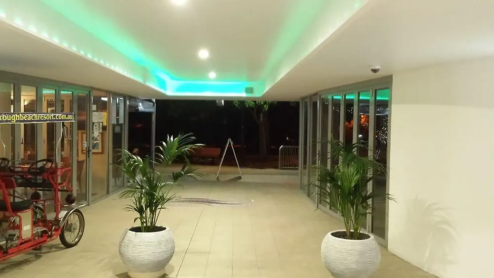 ****  Scarborough Beach Resort Brisbane Australia