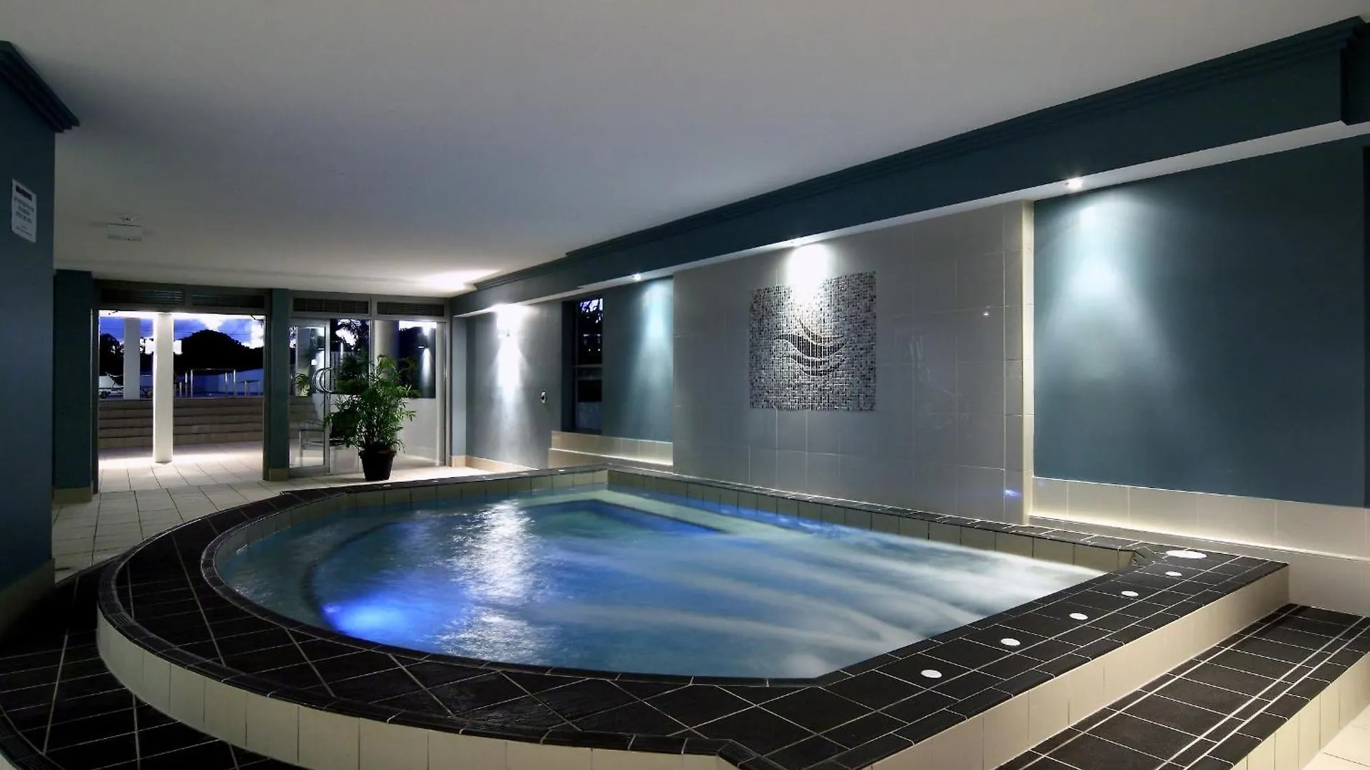 Scarborough Beach Resort Brisbane 4*,