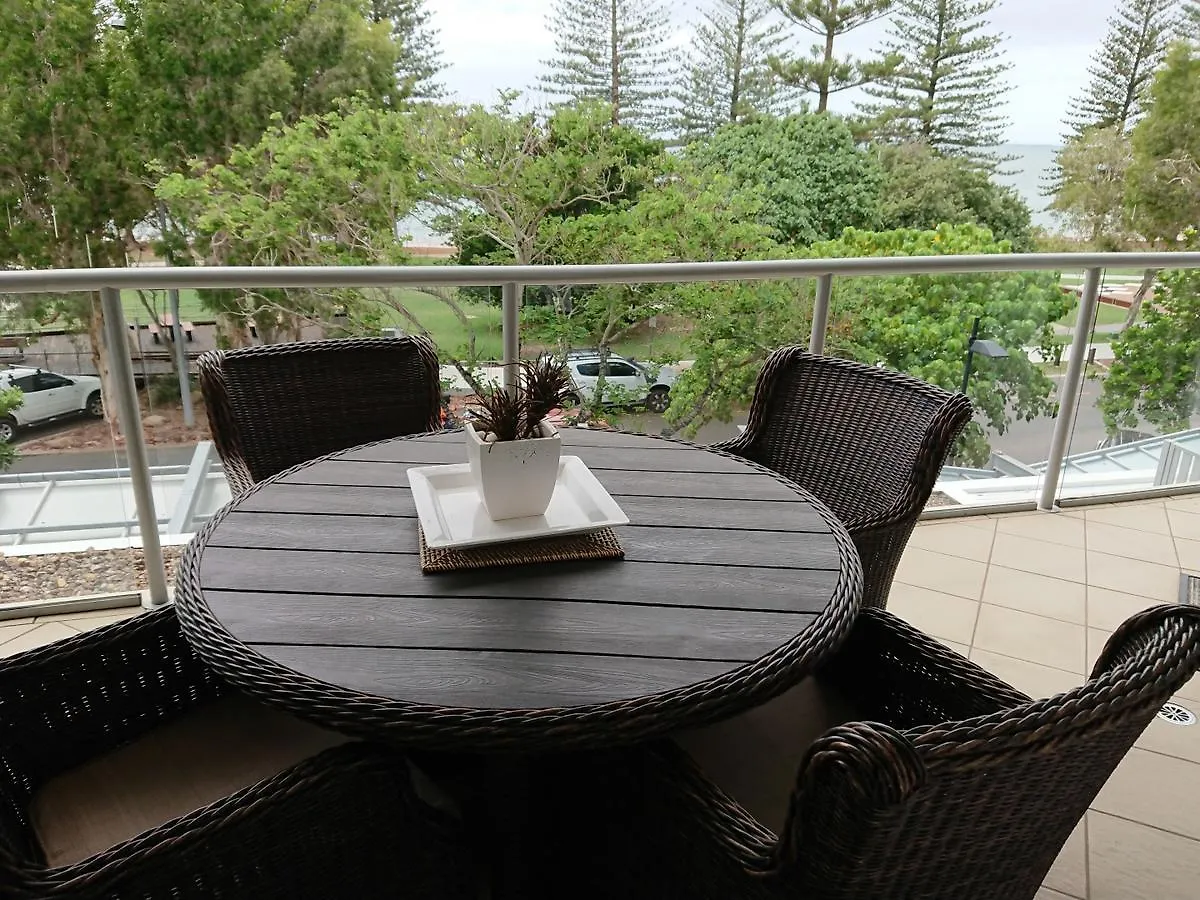 ****  Scarborough Beach Resort Brisbane Australia