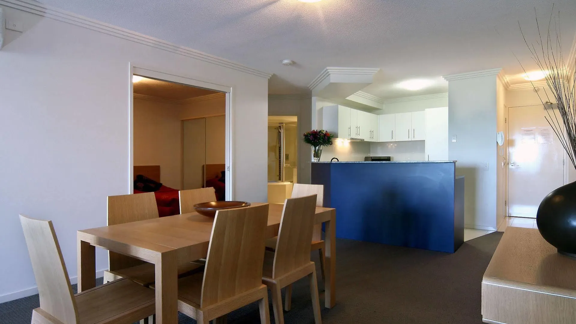 ****  Scarborough Beach Resort Brisbane Australia